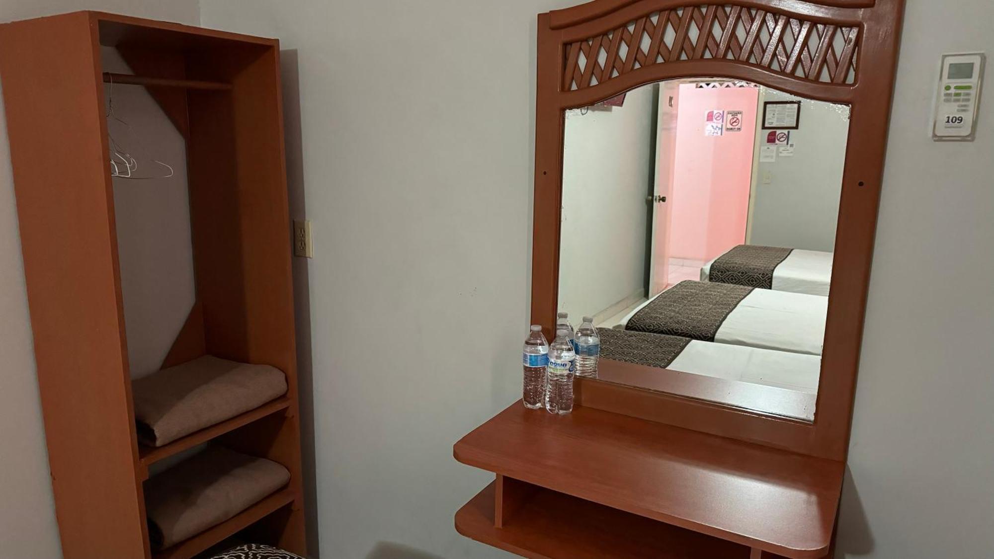 Hotel Ana Isabel Самора-де-Идальго Экстерьер фото