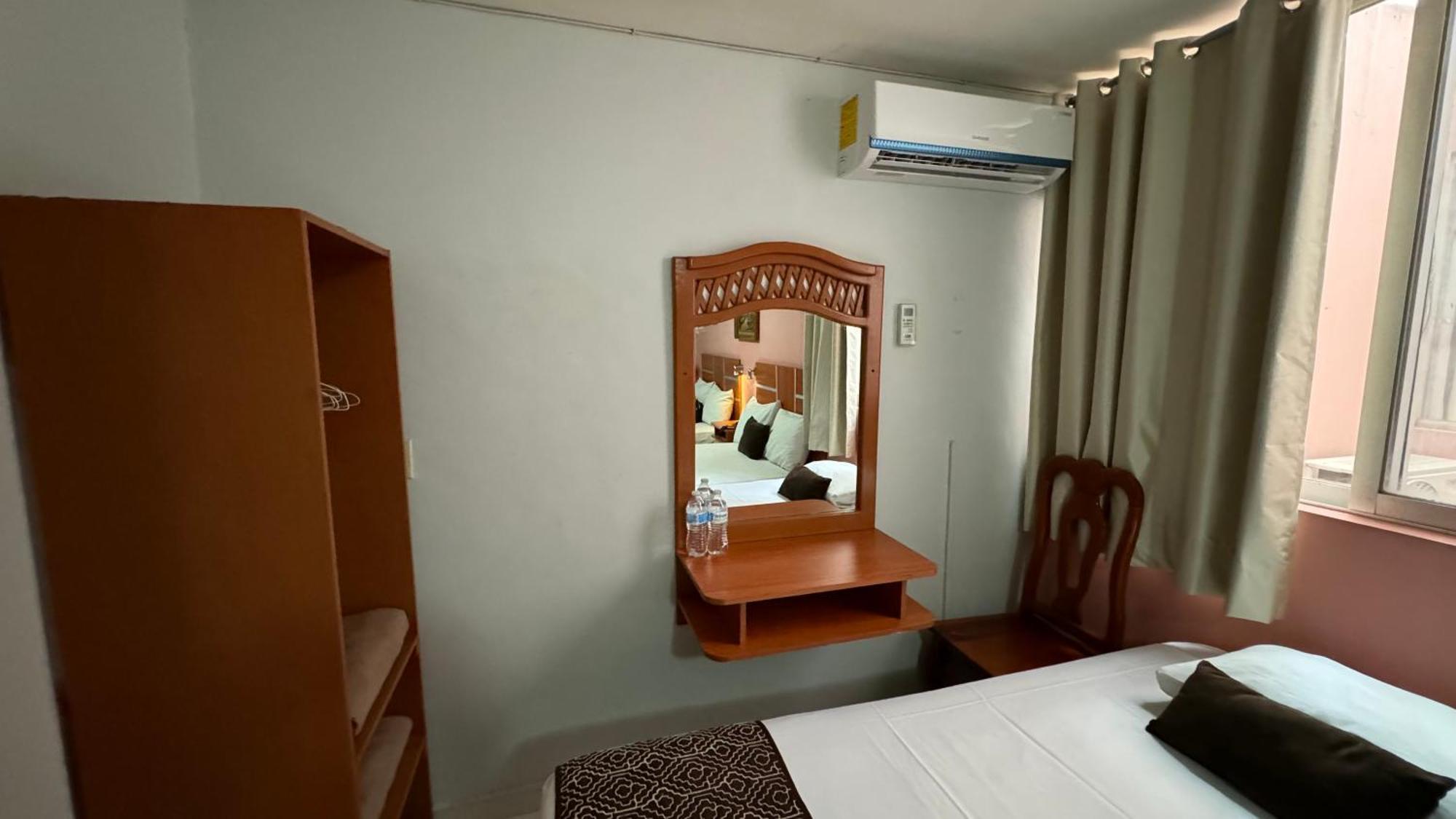 Hotel Ana Isabel Самора-де-Идальго Экстерьер фото